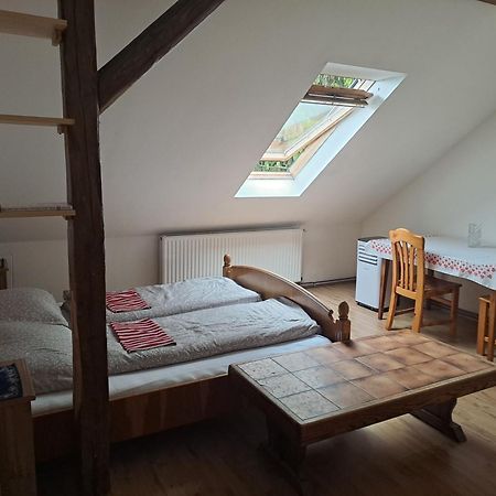 Podkrovni Apartman Alamóc Kültér fotó